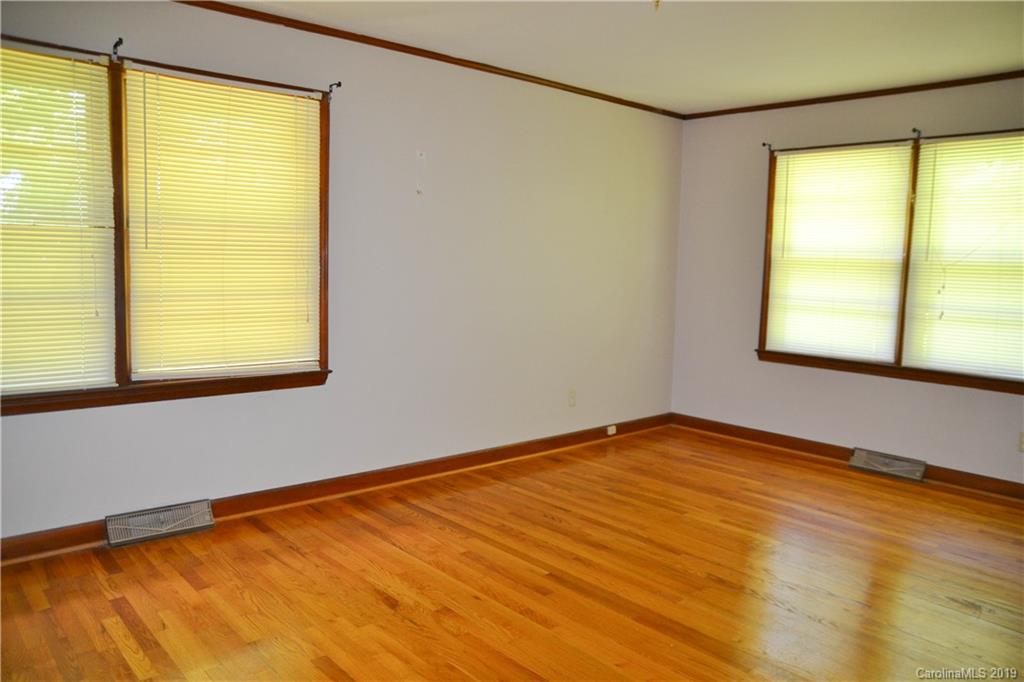565 Morehead Road Marion, NC 28752 - Photo 20 of 29 Gallery Image 20