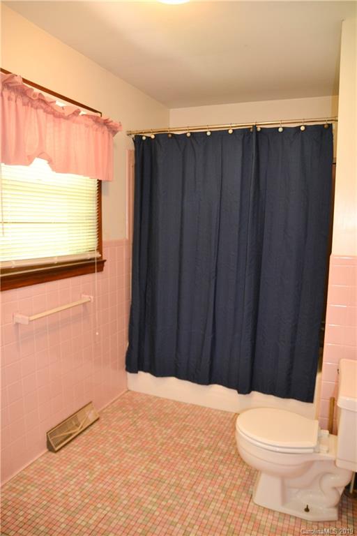 565 Morehead Road Marion, NC 28752 - Photo 22 of 29 Gallery Image 22
