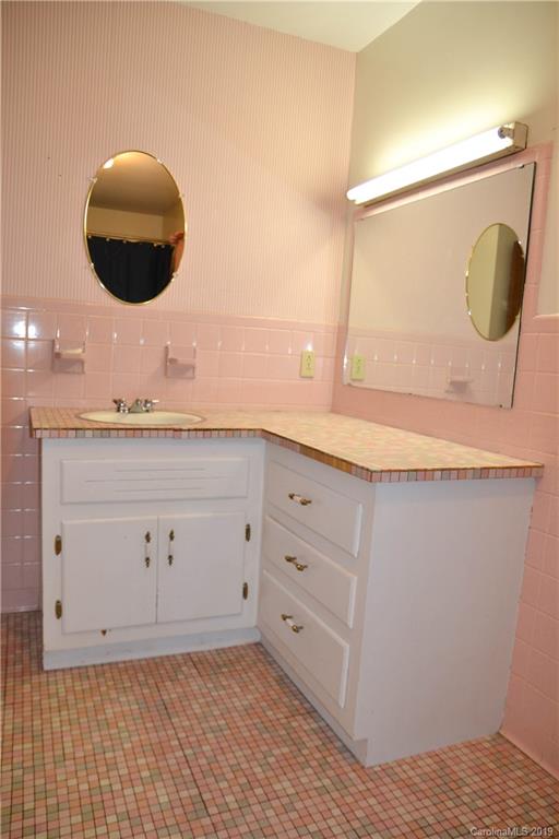 565 Morehead Road Marion, NC 28752 - Photo 23 of 29 Gallery Image 23