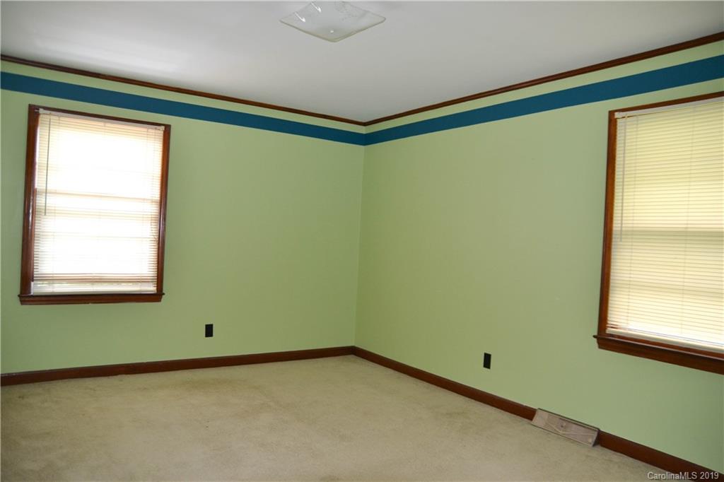 565 Morehead Road Marion, NC 28752 - Photo 25 of 29 Gallery Image 25