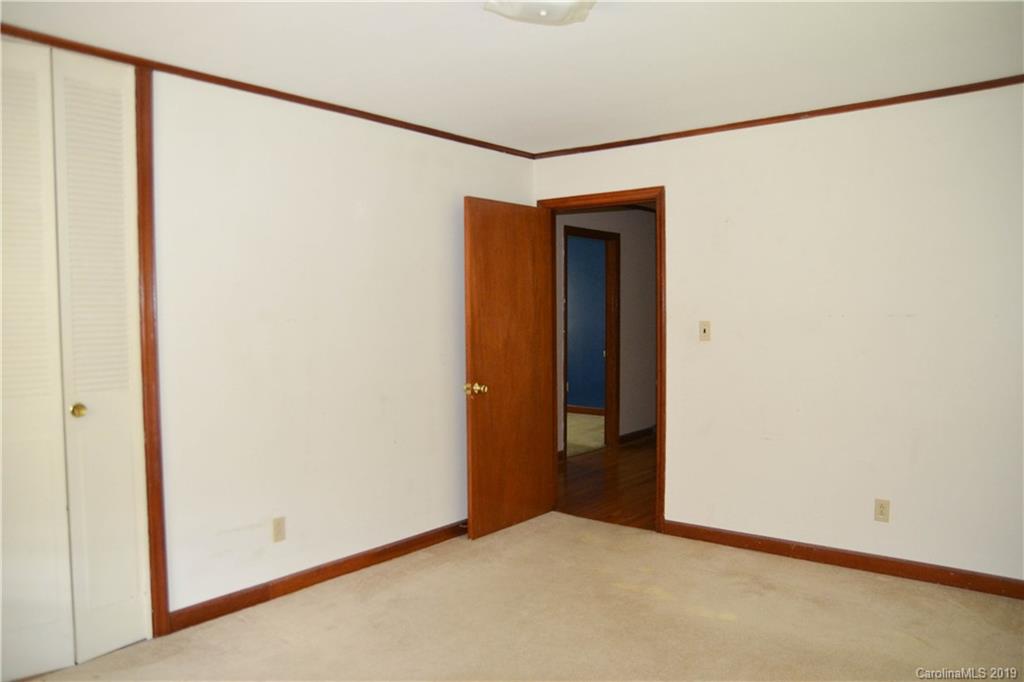 565 Morehead Road Marion, NC 28752 - Photo 27 of 29 Gallery Image 27