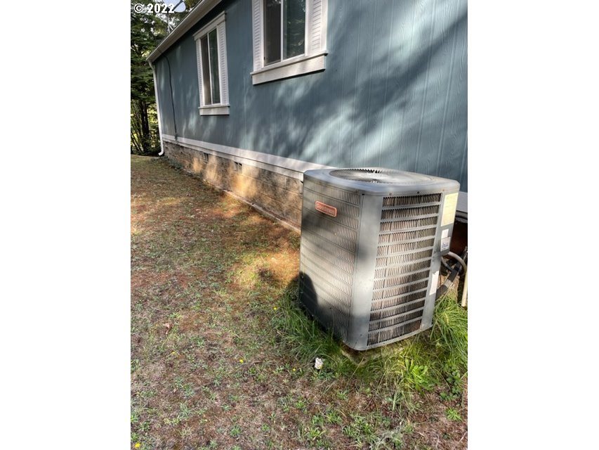 89086 Knight Road Noti, OR 97461 - Photo 18 of 20 Gallery Image 18