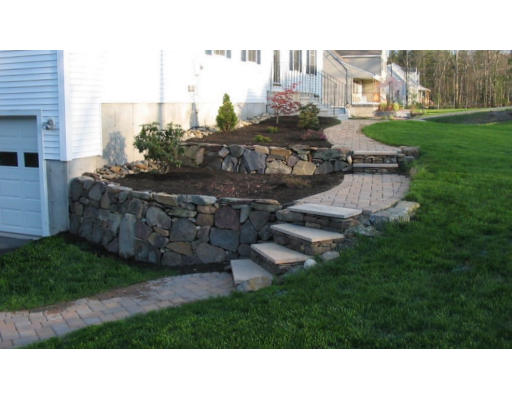 125 Benjamin Road Shirley, MA 01464 - Photo 6 of 23