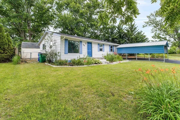 $259,950 | 590 Agee Street Northwest, Christiansburg, VA 24073