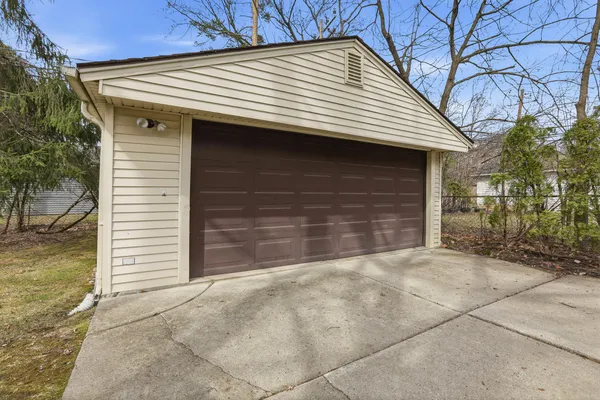 $599,900 | 972 Northlawn Boulevard, Birmingham, MI 48009