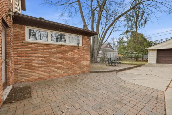 $599,900 | 972 Northlawn Boulevard, Birmingham, MI 48009