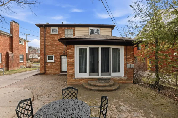 $599,900 | 972 Northlawn Boulevard, Birmingham, MI 48009