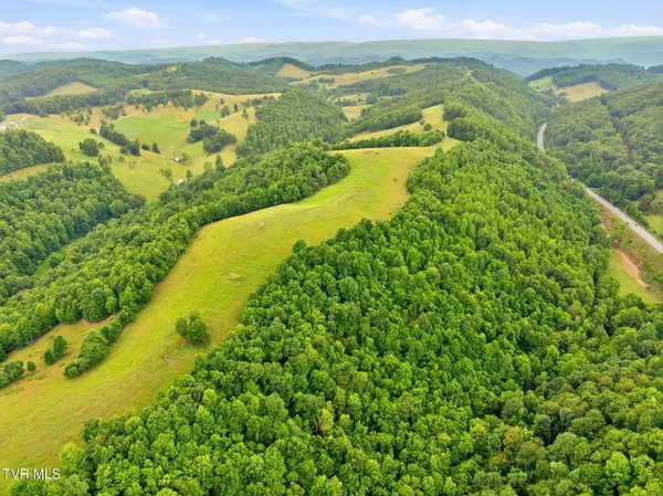 $575,000 | 431 Strong Hollow Lane, Fort Blackmore, VA 24250