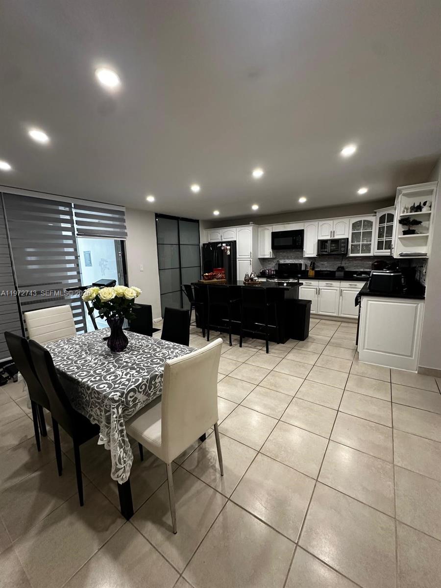 1758 Southwest 131st Pl Circle South Miami, FL 33175 - Photo 11 of 21