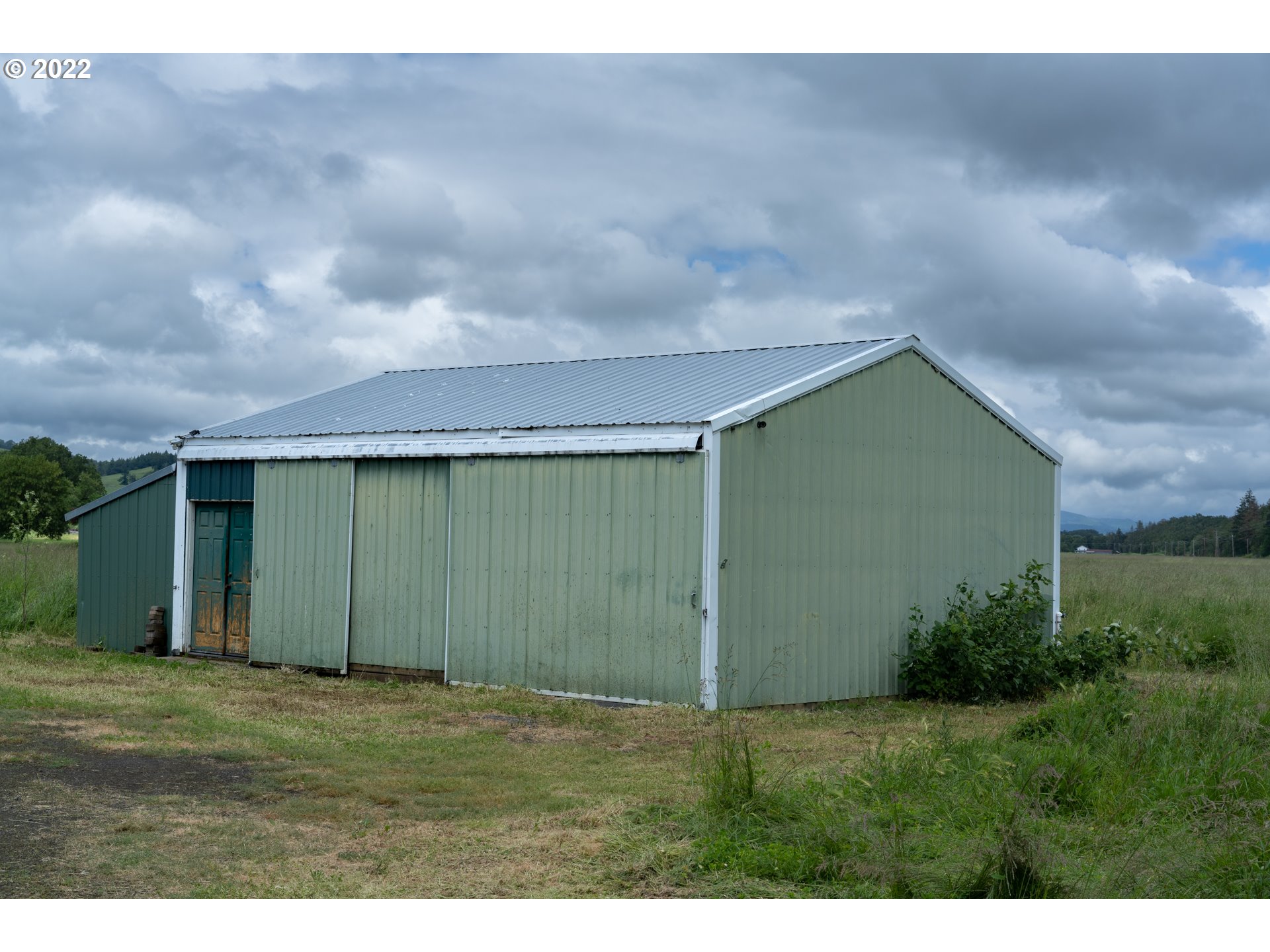 163 Rochester Bridge Road Oakland, OR 97462 - Photo 3 of 22 Gallery Image 3