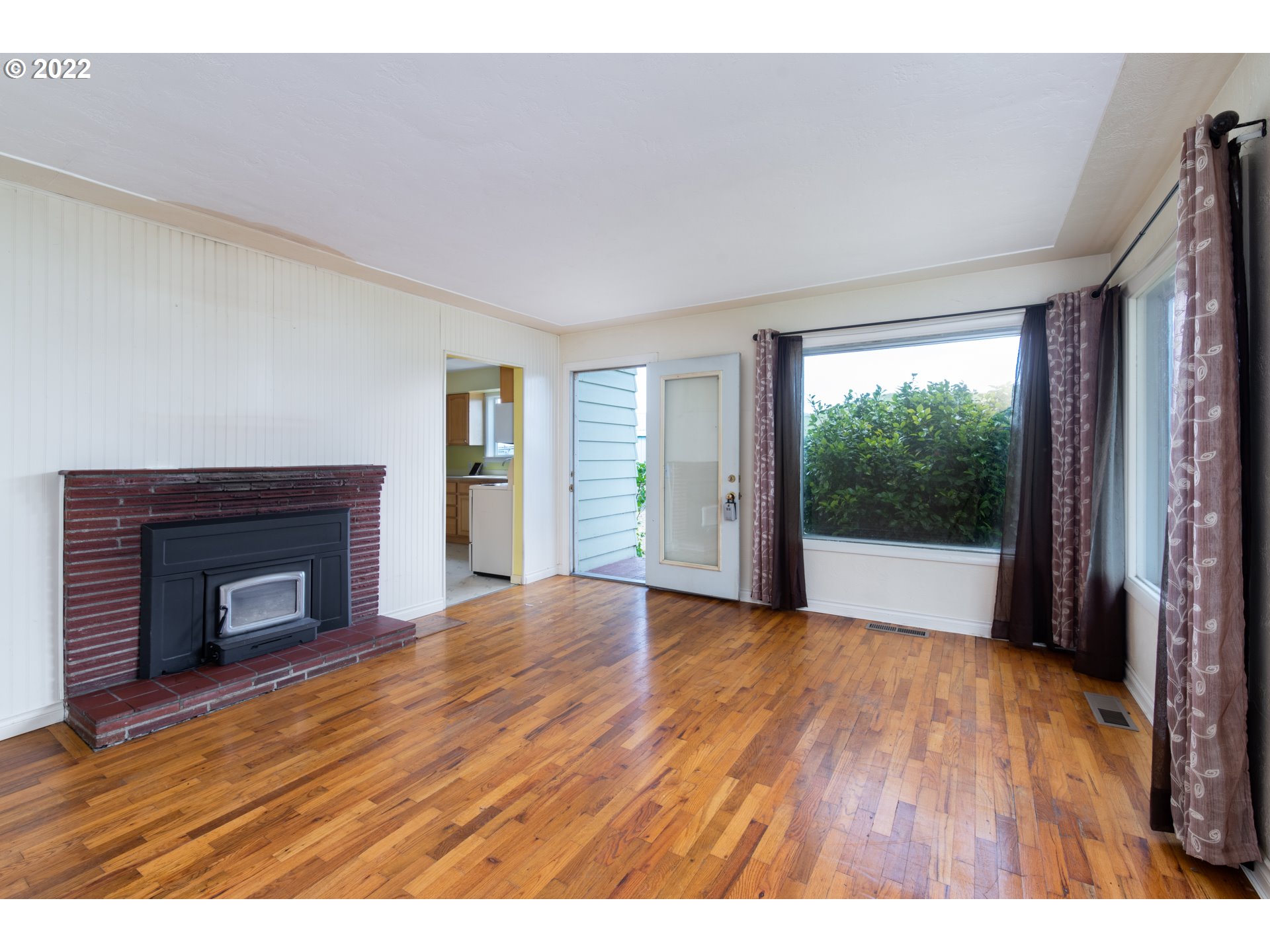 163 Rochester Bridge Road Oakland, OR 97462 - Photo 4 of 22 Gallery Image 4