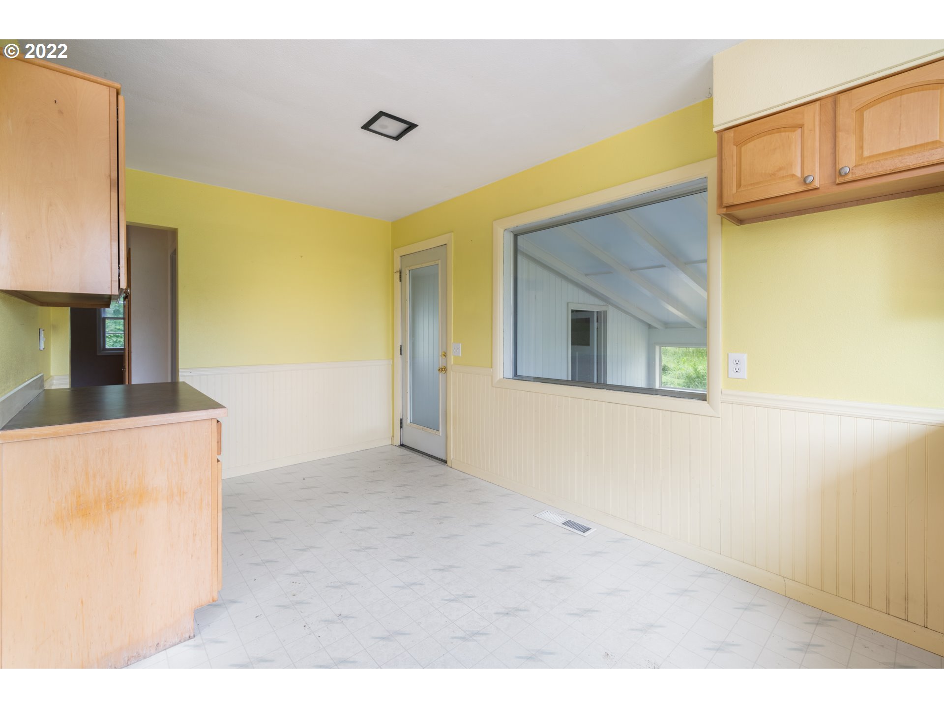 163 Rochester Bridge Road Oakland, OR 97462 - Photo 7 of 22 Gallery Image 7