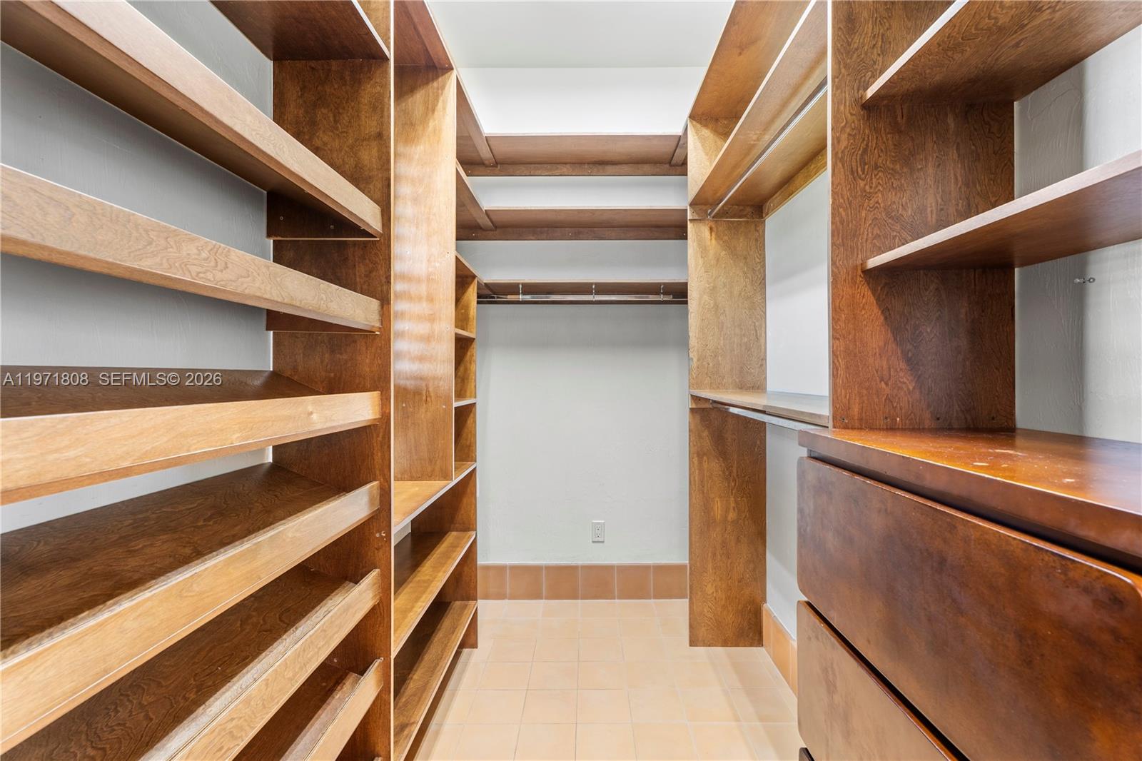 4251 Southwest 11th Street Miami, FL 33134 - Photo 34 of 38