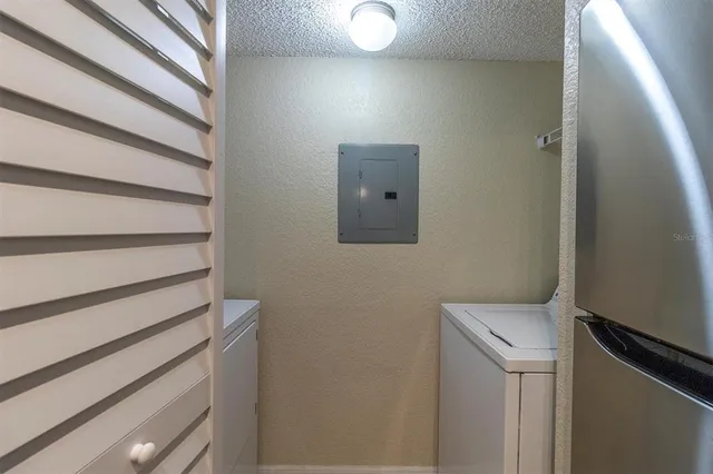 $179,900 | 3260 Haviland Court, Unit 102, Palm Harbor, FL 34684
