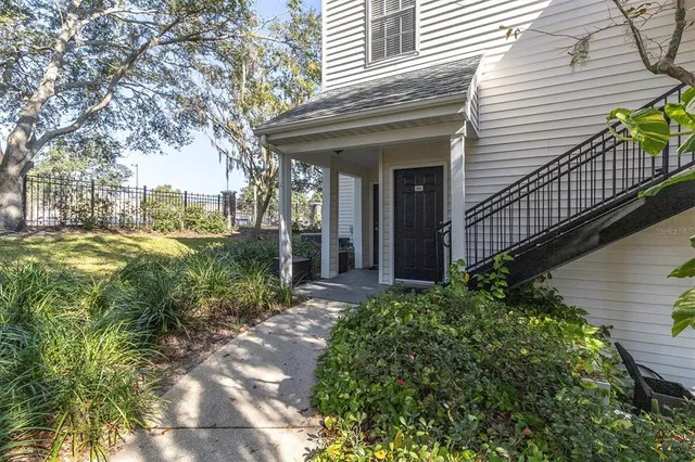 $179,900 | 3260 Haviland Court, Unit 102, Palm Harbor, FL 34684