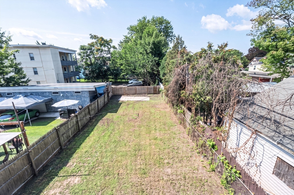 196 Massasoit Street Springfield, MA 01107 - Photo 26 of 32 Gallery Image 26