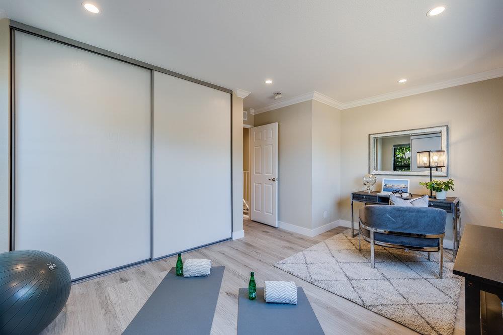 800 Rue Montagne Campbell, CA 95008 - Photo 31 of 53 a living room with furniture and a potted plant