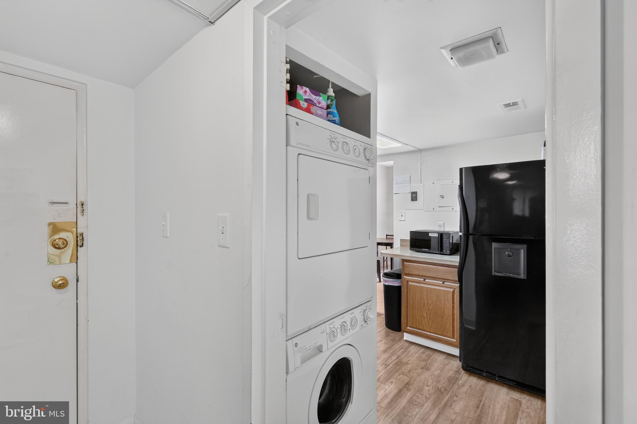1427 Northgate Square, Unit 12 Reston, VA 20190 - Photo 2 of 15 Gallery Image 2