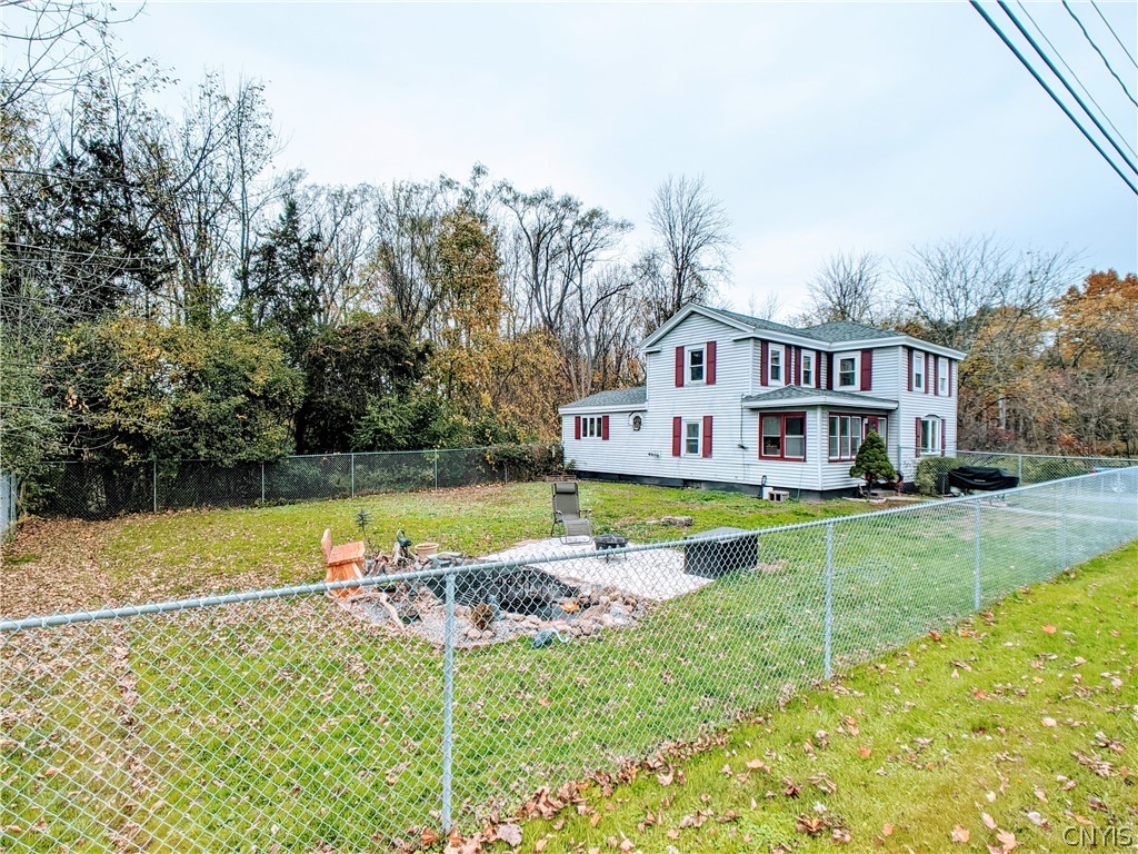 5023 Bear Road Clay, NY 13212 - Photo 4 of 24