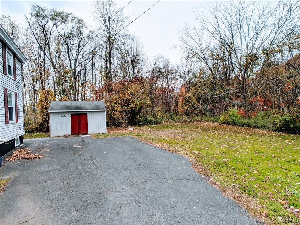 5023 Bear Road Clay, NY 13212 - Photo 5 of 24