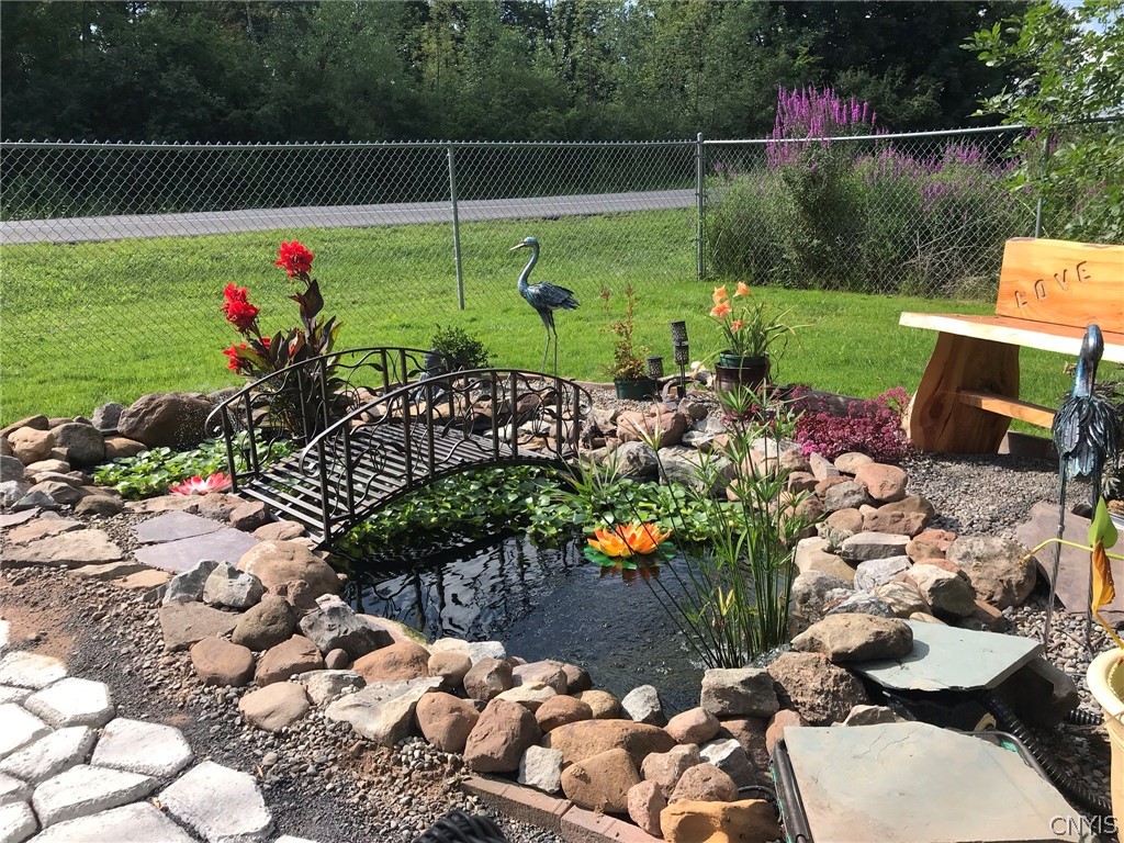 5023 Bear Road Clay, NY 13212 - Photo 7 of 24