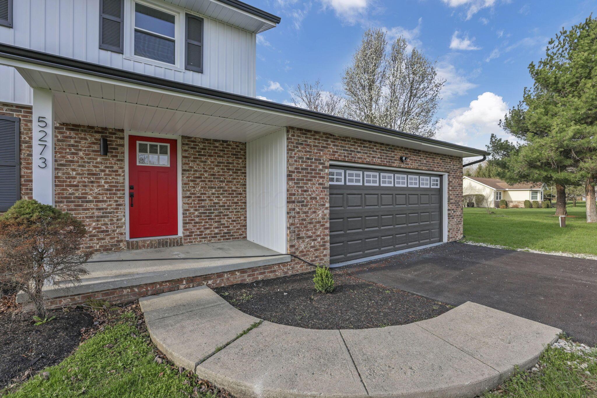 5273 Hayes Road Groveport, OH 43125 - Photo 5 of 89 7-web-or-mls-4E7A7275