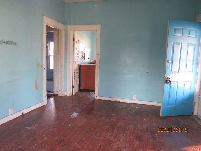 301 Maple Street Augusta, IL 62311 - Photo 2 of 14 Gallery Image 2