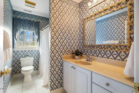 $750,000 | 109 Oak Park Drive, Chapel Hill, NC 27517