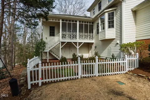 $750,000 | 109 Oak Park Drive, Chapel Hill, NC 27517