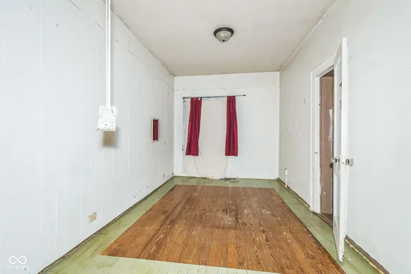 $39,900 | 3858 East Park Avenue, Terre Haute, IN 47805