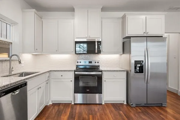 $2,395 | 506 East Kimball Street, Unit 1, Mansfield, TX 76063