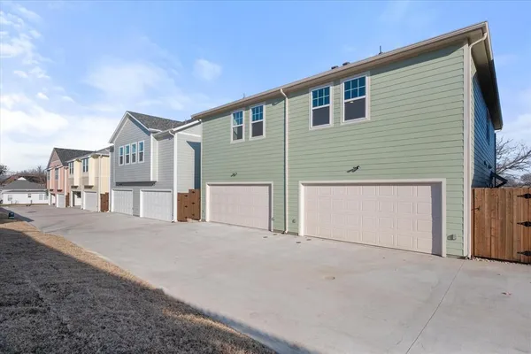 $2,395 | 506 East Kimball Street, Unit 1, Mansfield, TX 76063