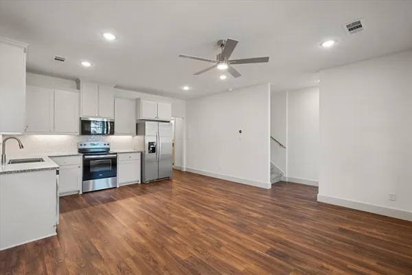 $2,395 | 506 East Kimball Street, Unit 1, Mansfield, TX 76063