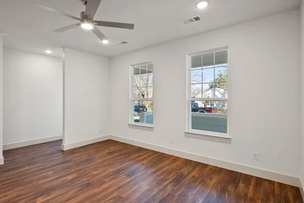 $2,395 | 506 East Kimball Street, Unit 1, Mansfield, TX 76063