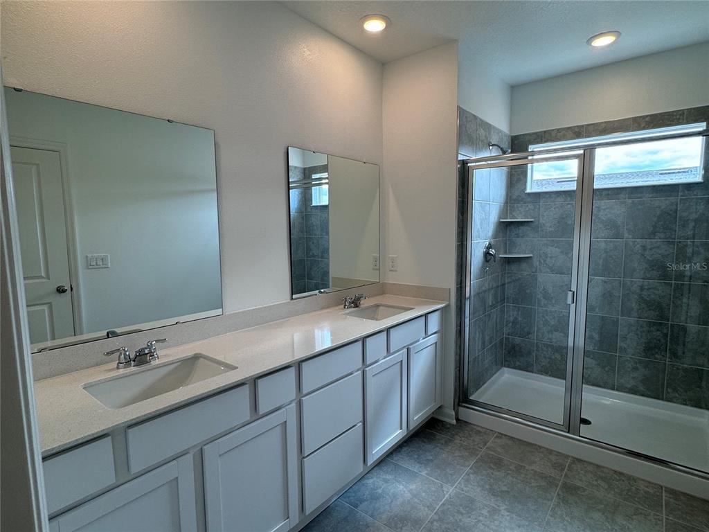 2494 Skyline Loop Kissimmee, FL 34758 - Photo 14 of 24