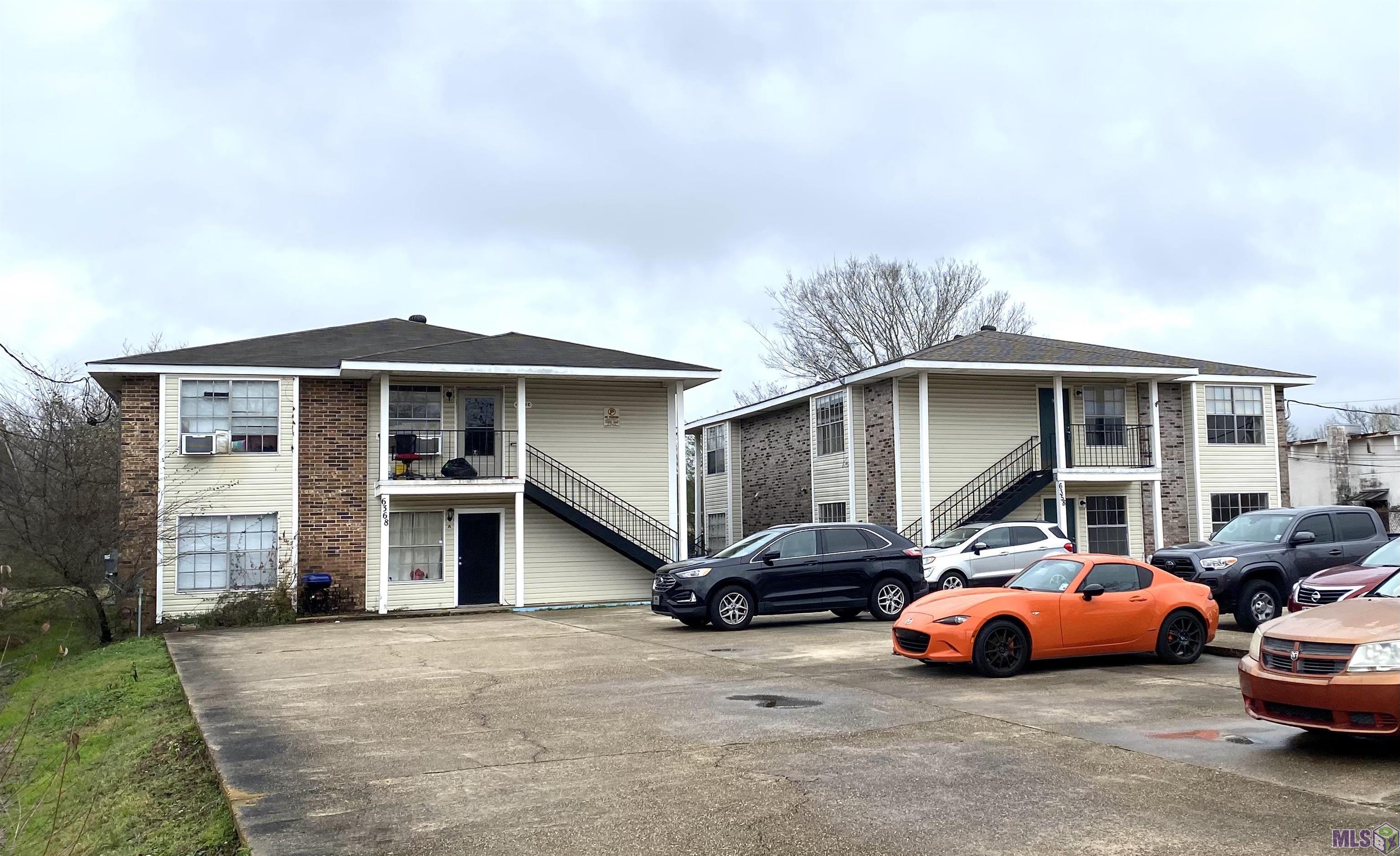 6368 Quinn Drive Baton Rouge, LA 70817 - Photo 2 of 16 Unit on Left