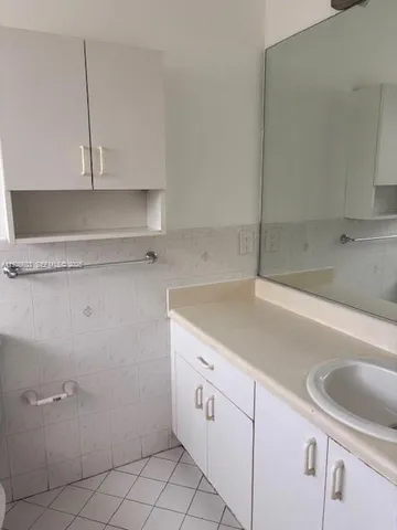 $3,300 | 206 Southwest 67th Terrace, Unit 1, Pembroke Pines, FL 33023