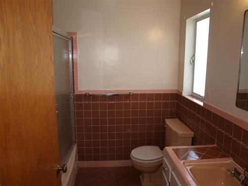 1827 Clement Street San Francisco, CA 94121 - Photo 6 of 8 Bathroom