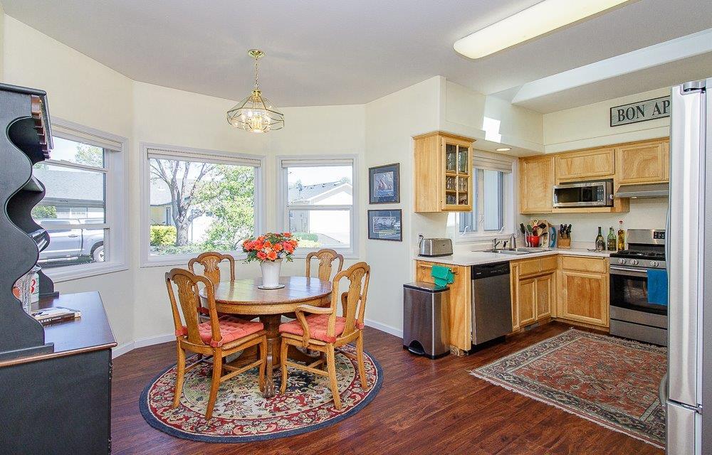 241 Christopher Way Talent, OR 97540 - Photo 4 of 30 Additional Photo