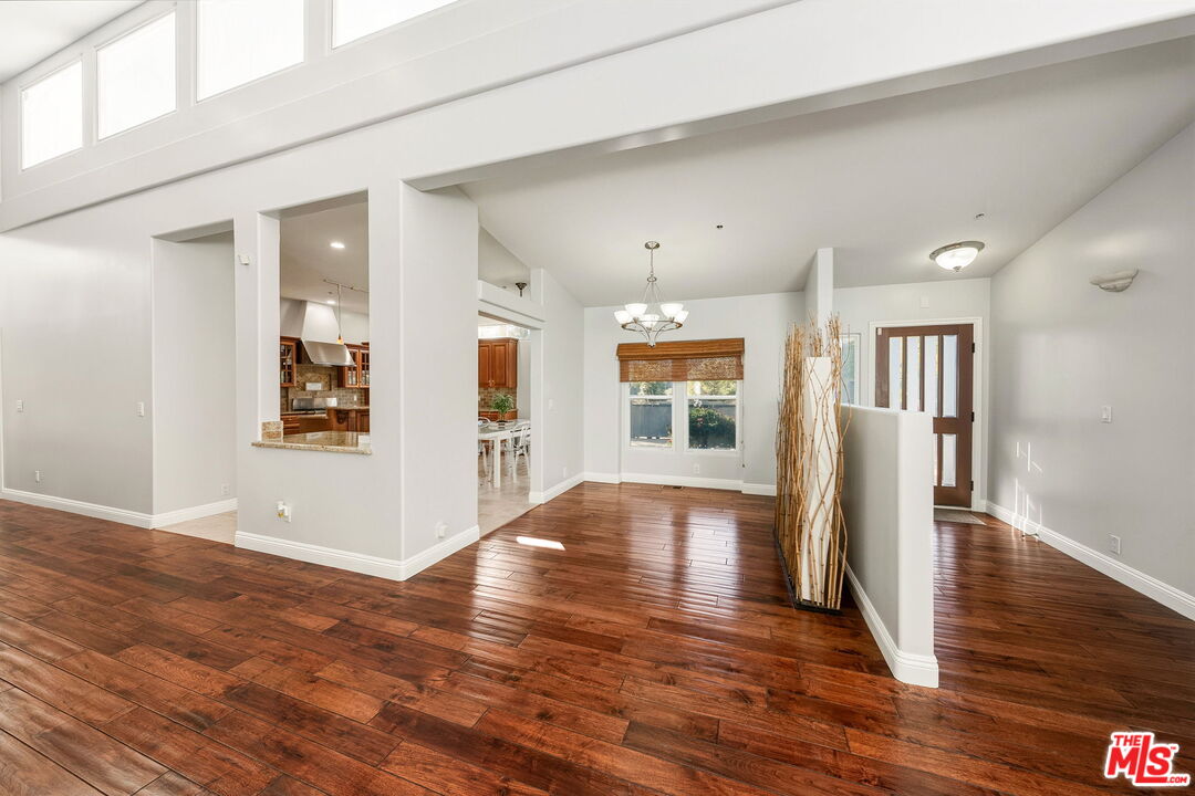 3701 Kanan Road Agoura Hills, CA 91301 - Photo 7 of 17