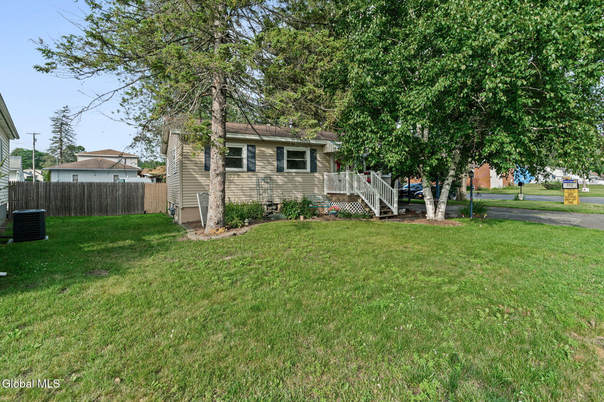 2525 Consaul Road Schenectady, NY 12304 - Photo 3 of 28 1-web-or-mls-2525-consaul-rd