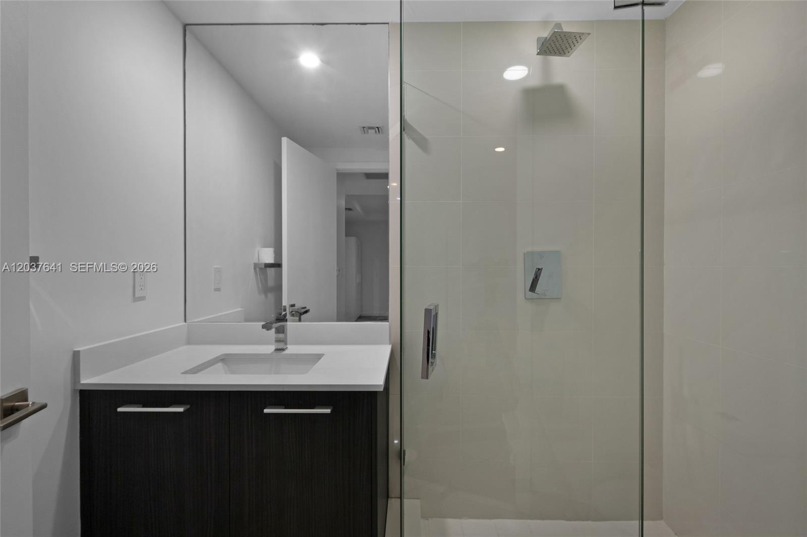 45 Southwest 9th Street, Unit 2305 Miami, FL 33130 - Photo 14 of 16