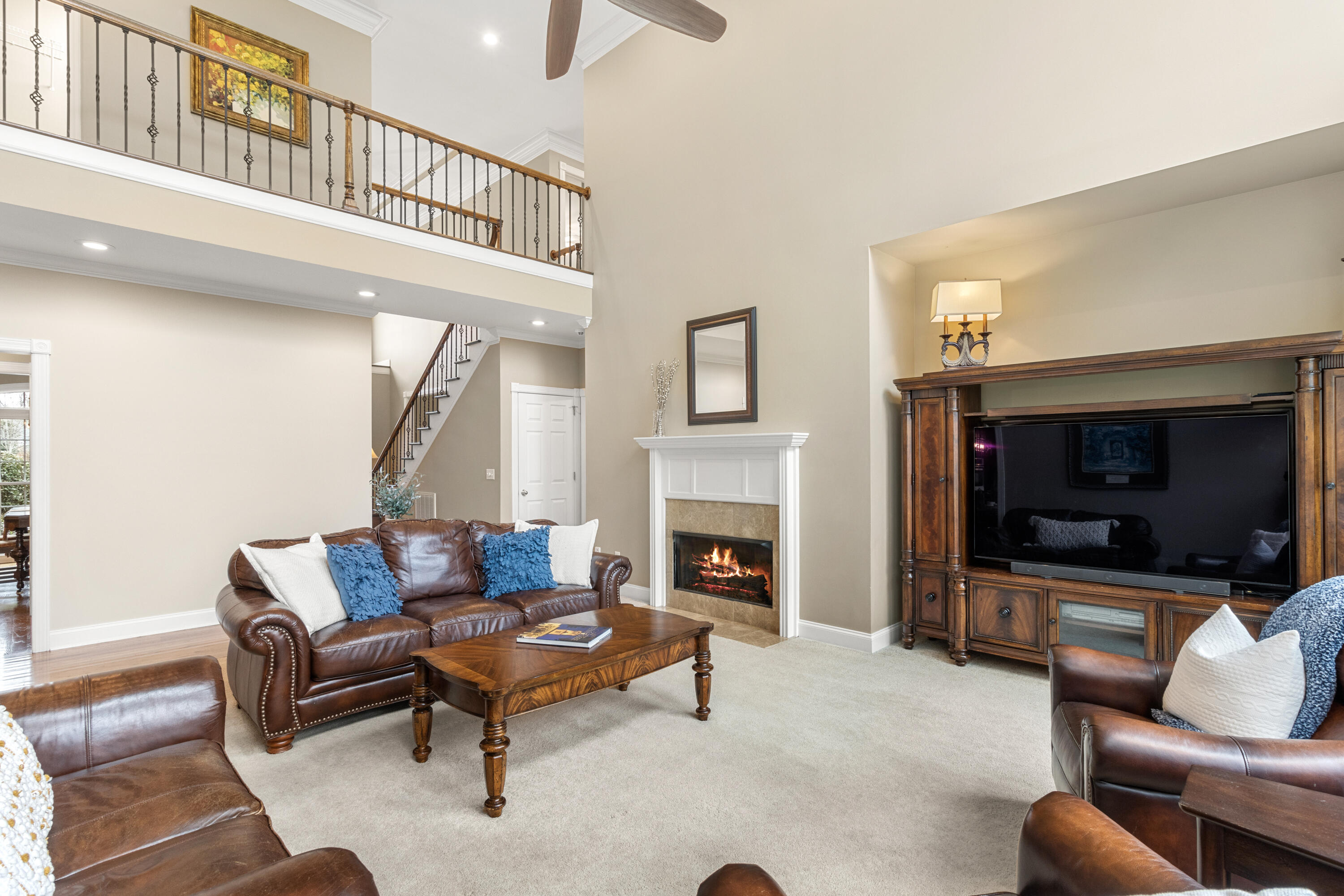 1522 Ramsgate Parkway Hixson, TN 37343 - Photo 17 of 99 Enjoy Entertaining in Large Family Room