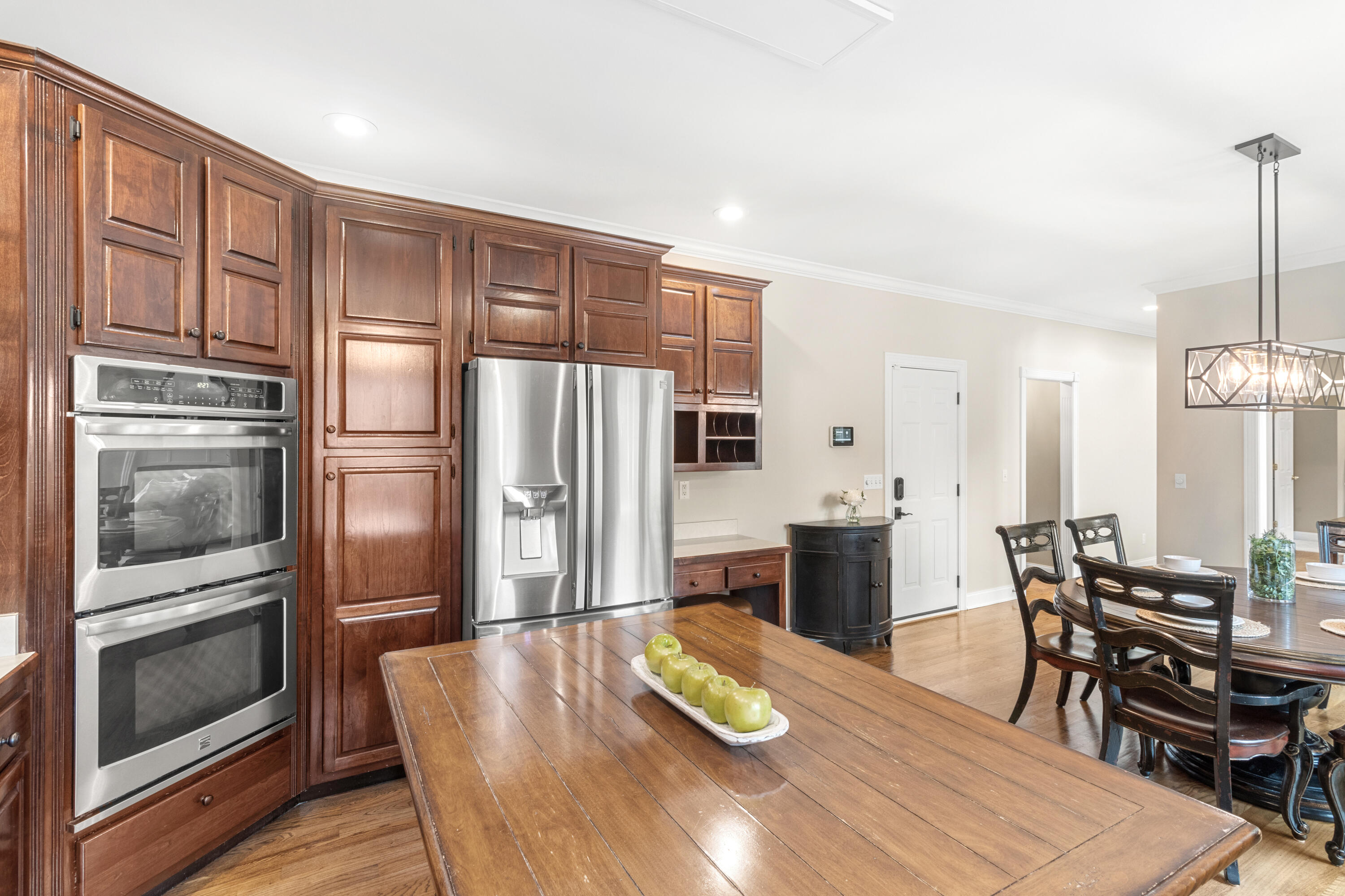 1522 Ramsgate Parkway Hixson, TN 37343 - Photo 29 of 99 Updated Stainless Double Ovens