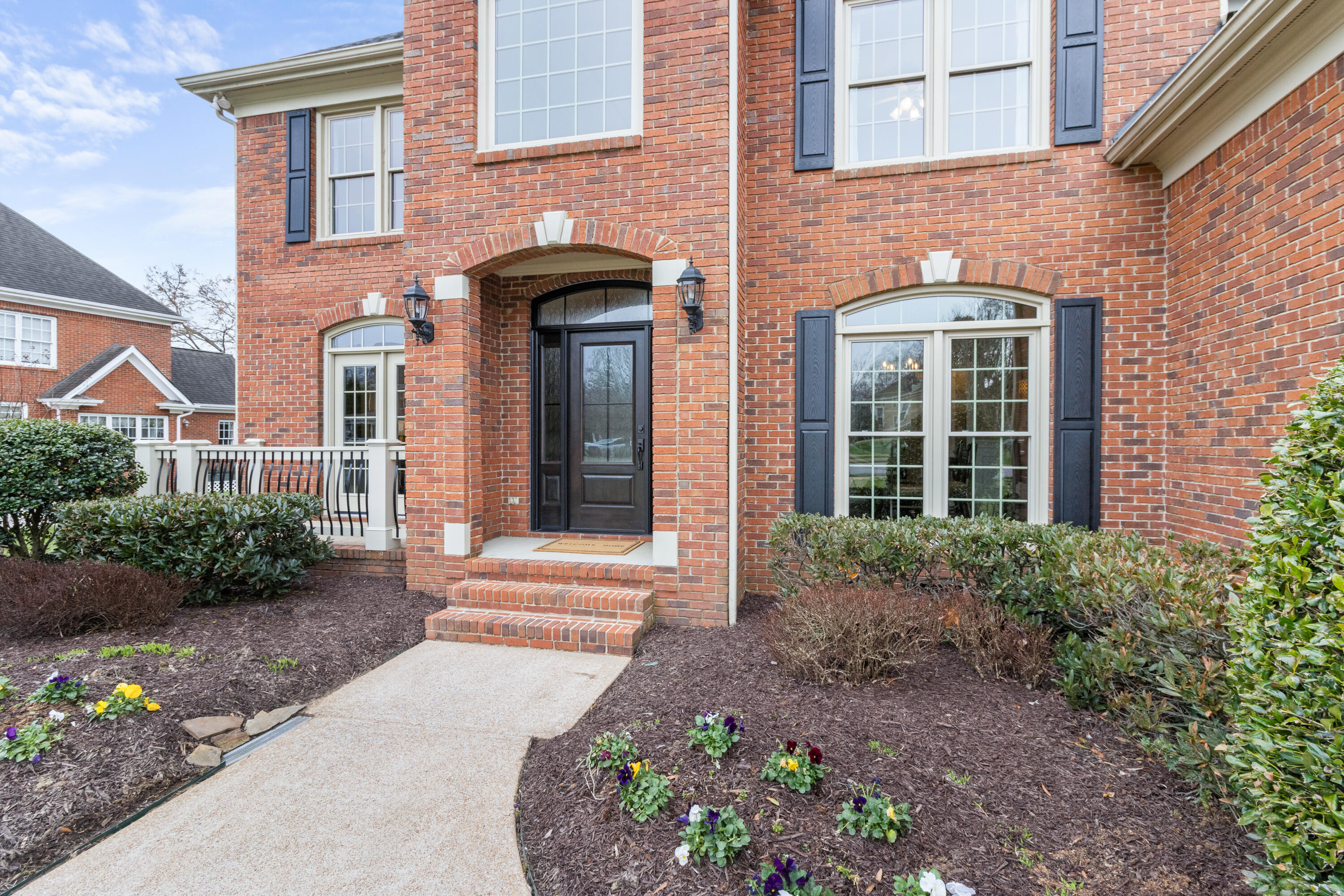 1522 Ramsgate Parkway Hixson, TN 37343 - Photo 3 of 99 Covered Front Entry Porch and Side Porch
