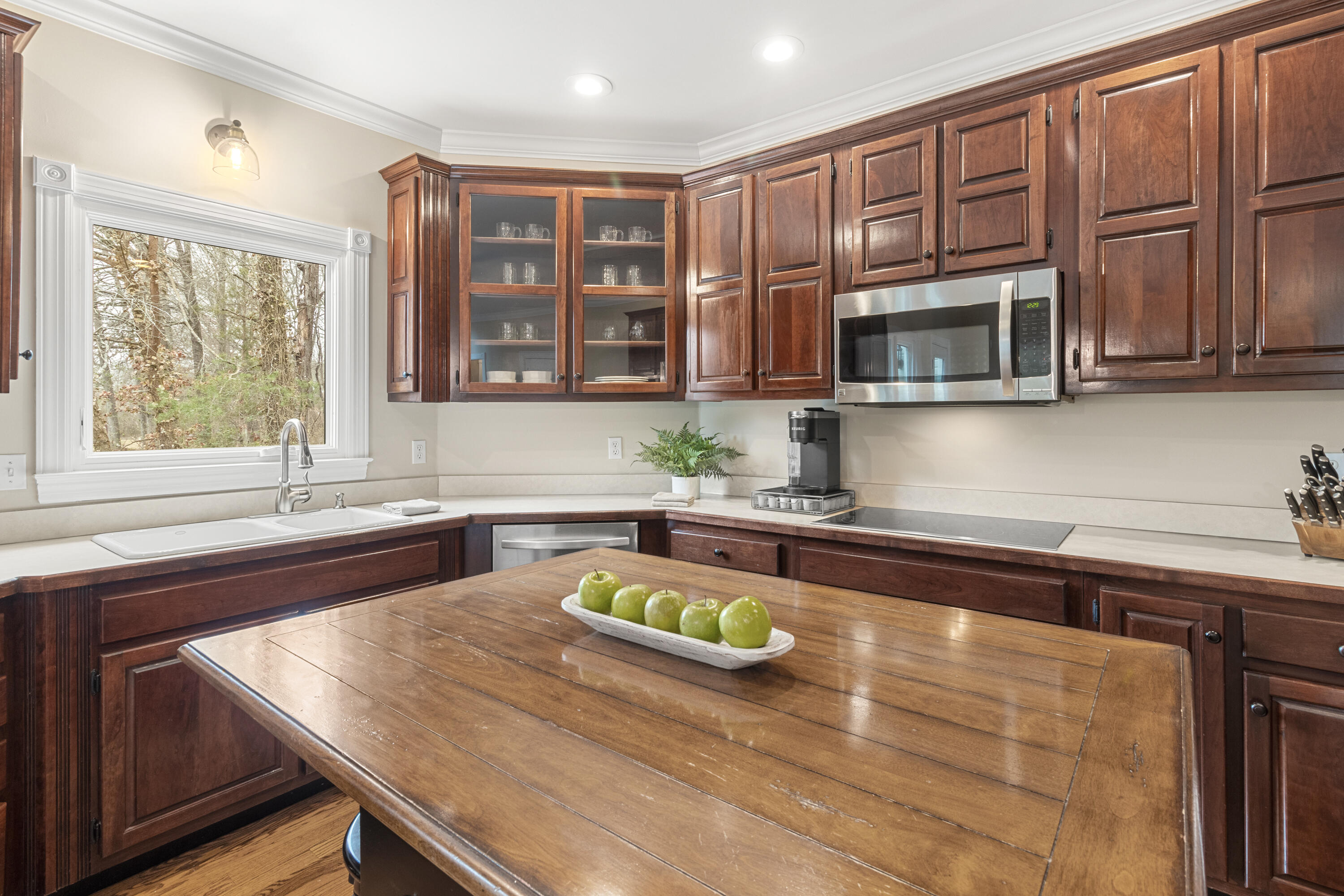1522 Ramsgate Parkway Hixson, TN 37343 - Photo 31 of 99 Plenty of Space for Working Island