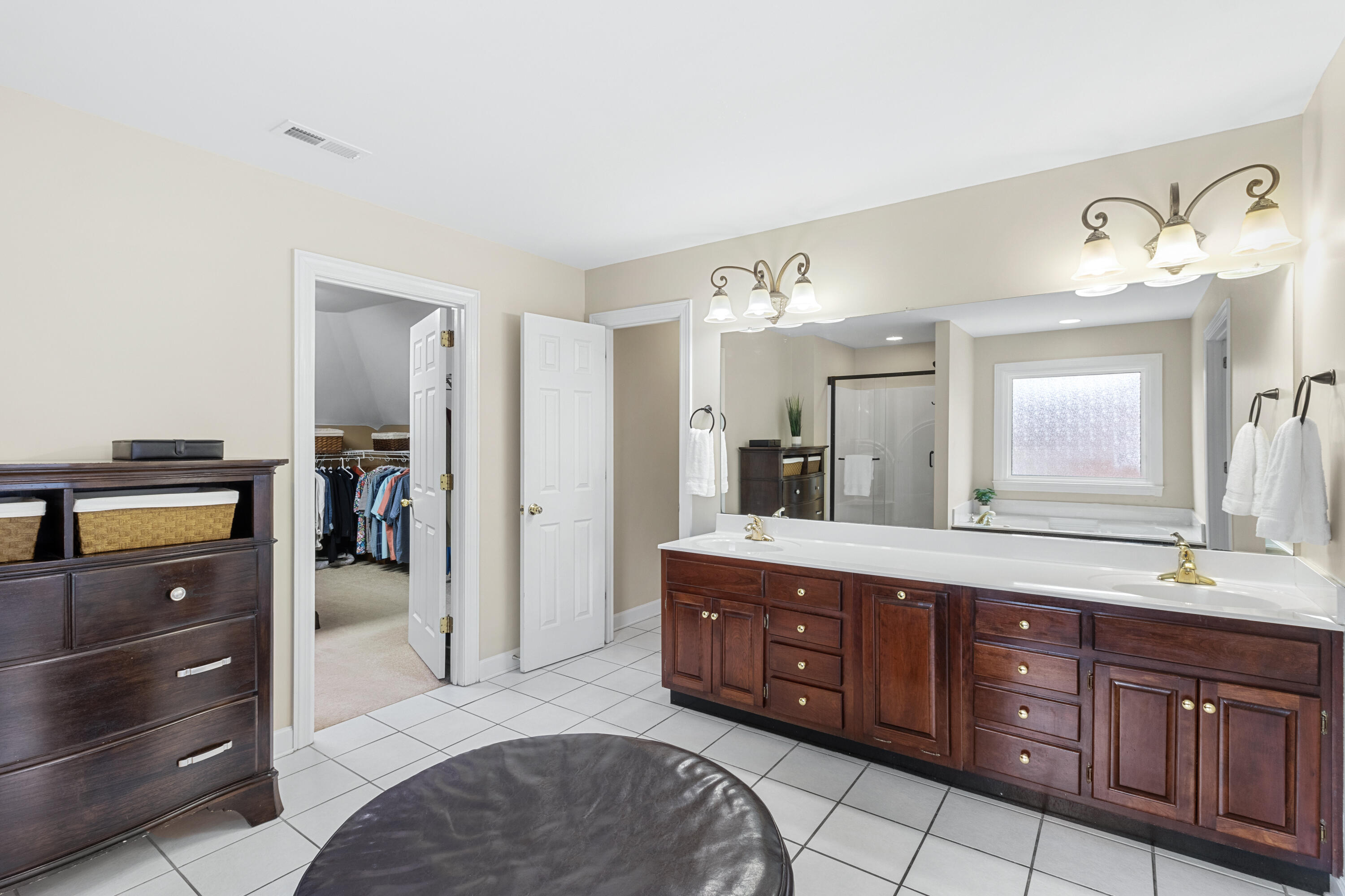 1522 Ramsgate Parkway Hixson, TN 37343 - Photo 45 of 99 Double Vanities