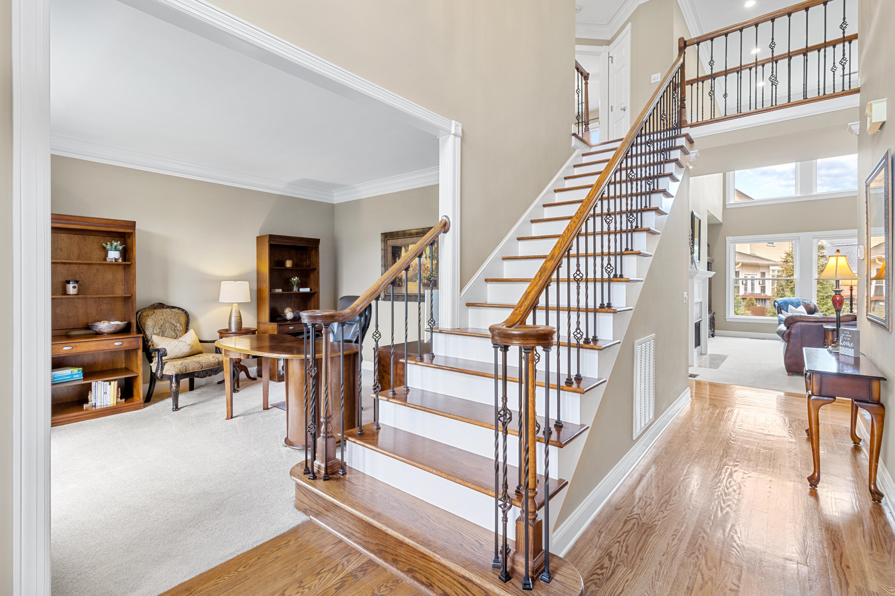 1522 Ramsgate Parkway Hixson, TN 37343 - Photo 6 of 99 Large Foyer to Welcome Family and Guest