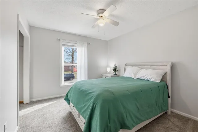 $315,000 | 518 North Jefferson Street, Raymore, MO 64083