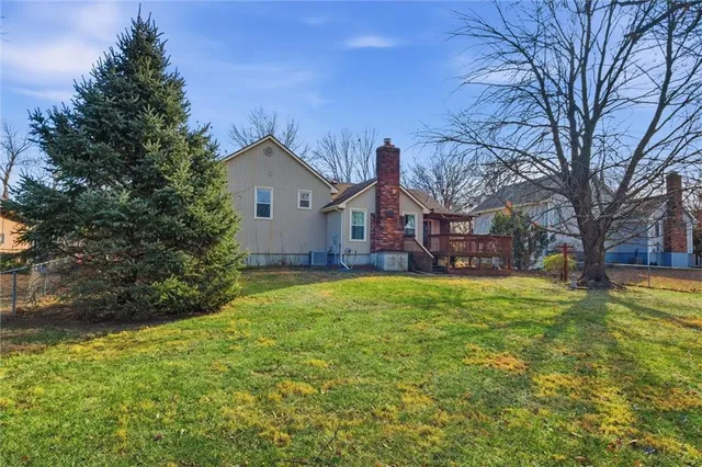 $315,000 | 518 North Jefferson Street, Raymore, MO 64083